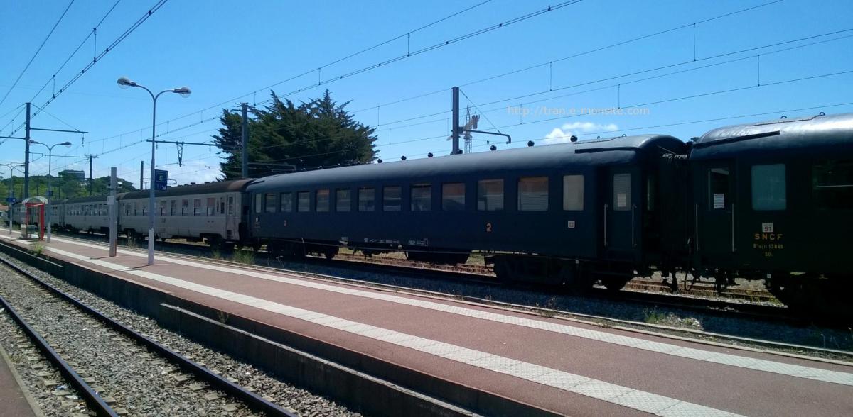 Rame touristique en gare d'Arcachon