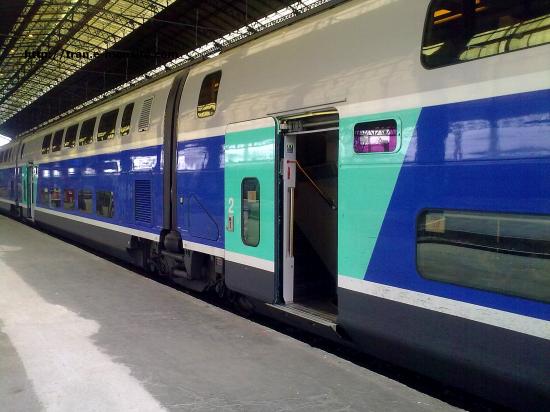 TGV duplex à destination de Lille Flandres en gare de Bordeaux