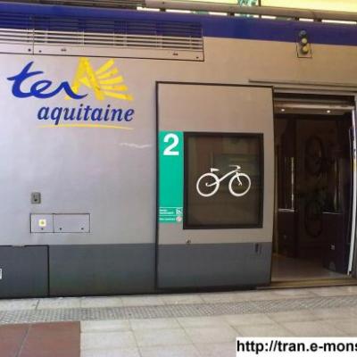 TER Aquitaine en gare d'arcachon