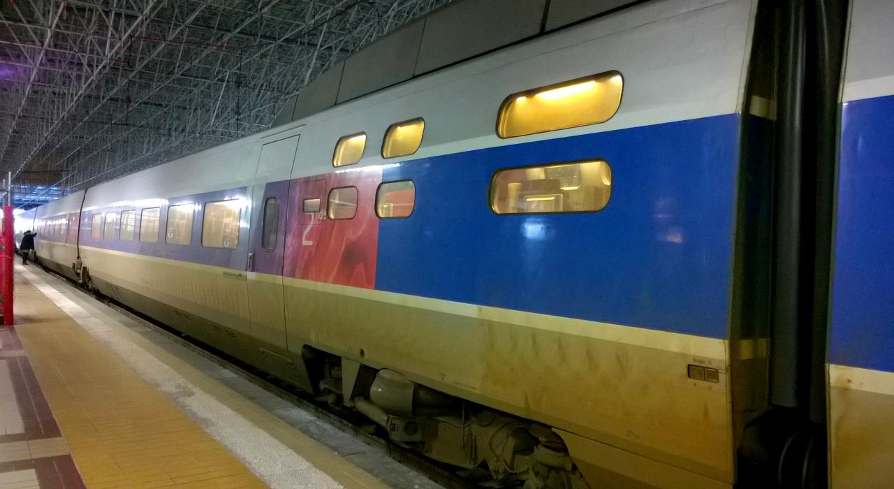 TGV Atlantique version Lacroix en gare de Bordeaux
