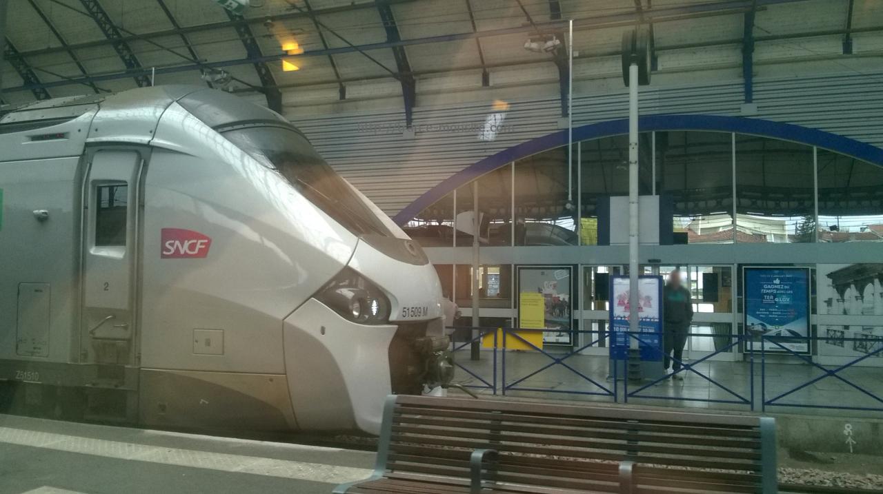 Autorail Regiolis 51509 en gare de Dax