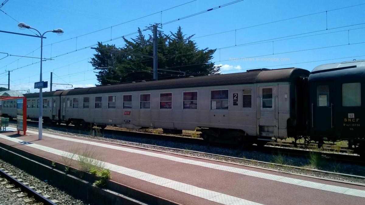 Train touristique en gare d'Arcachon